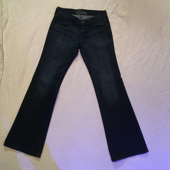 Old Navy Bootleg Jeans - Picture 3 of 4